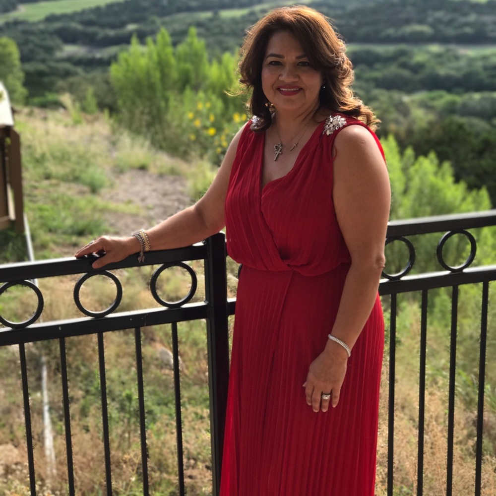 Meet your Posher, Ilia